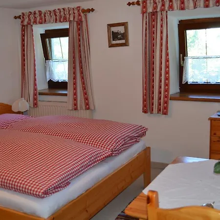 Bed & Breakfast Haus Ballwein *
