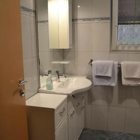 Haus Ballwein Bed & Breakfast *